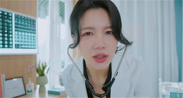 美女请别影响我学习